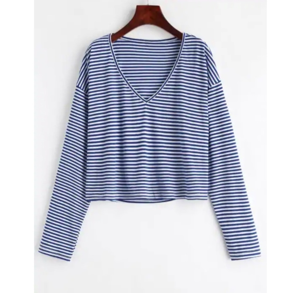 Blue & White Stripe VNeck Quarter Sleeve Tee Small
